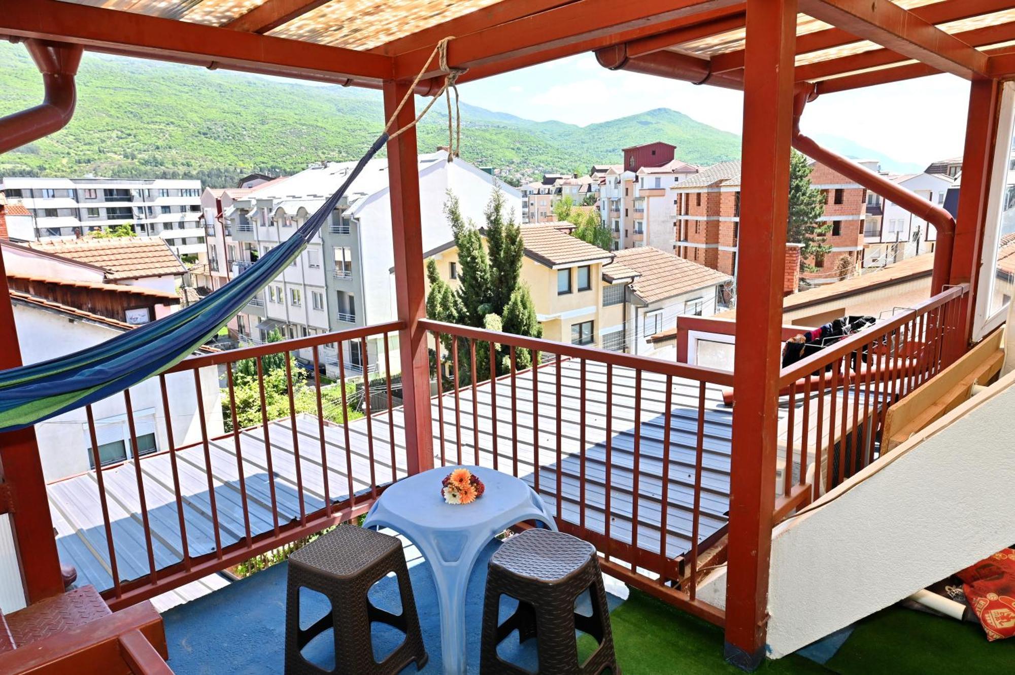 Blue Lake Hostel Ohrid Exterior photo